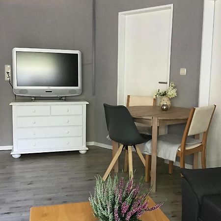 Apartment Am Park -Calluna シュネーヴァーディンゲン エクステリア 写真