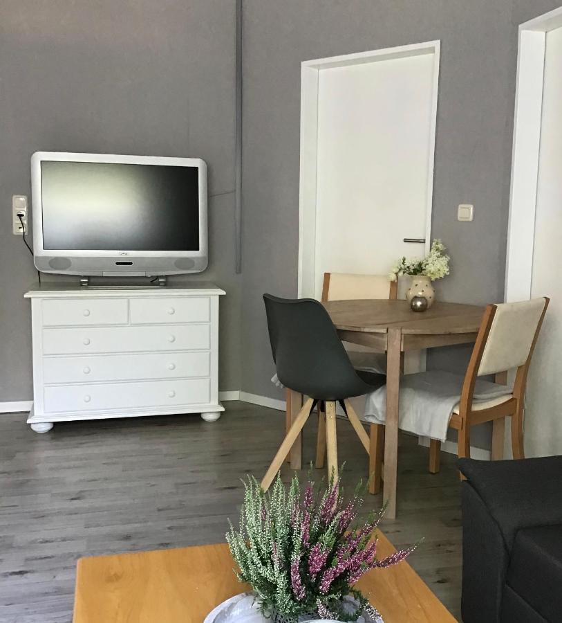 Apartment Am Park -Calluna シュネーヴァーディンゲン エクステリア 写真
